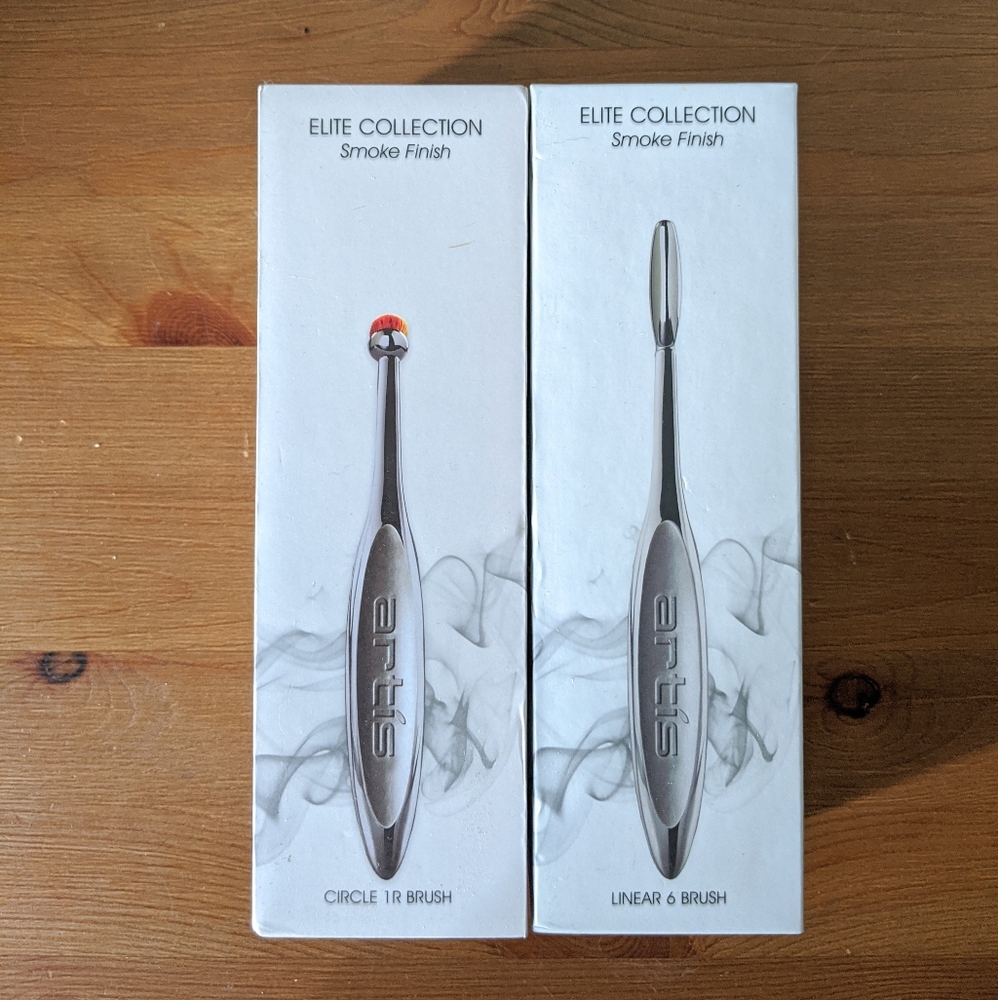 Artis Smoke Finish Makeup Brushes (Set of 2)